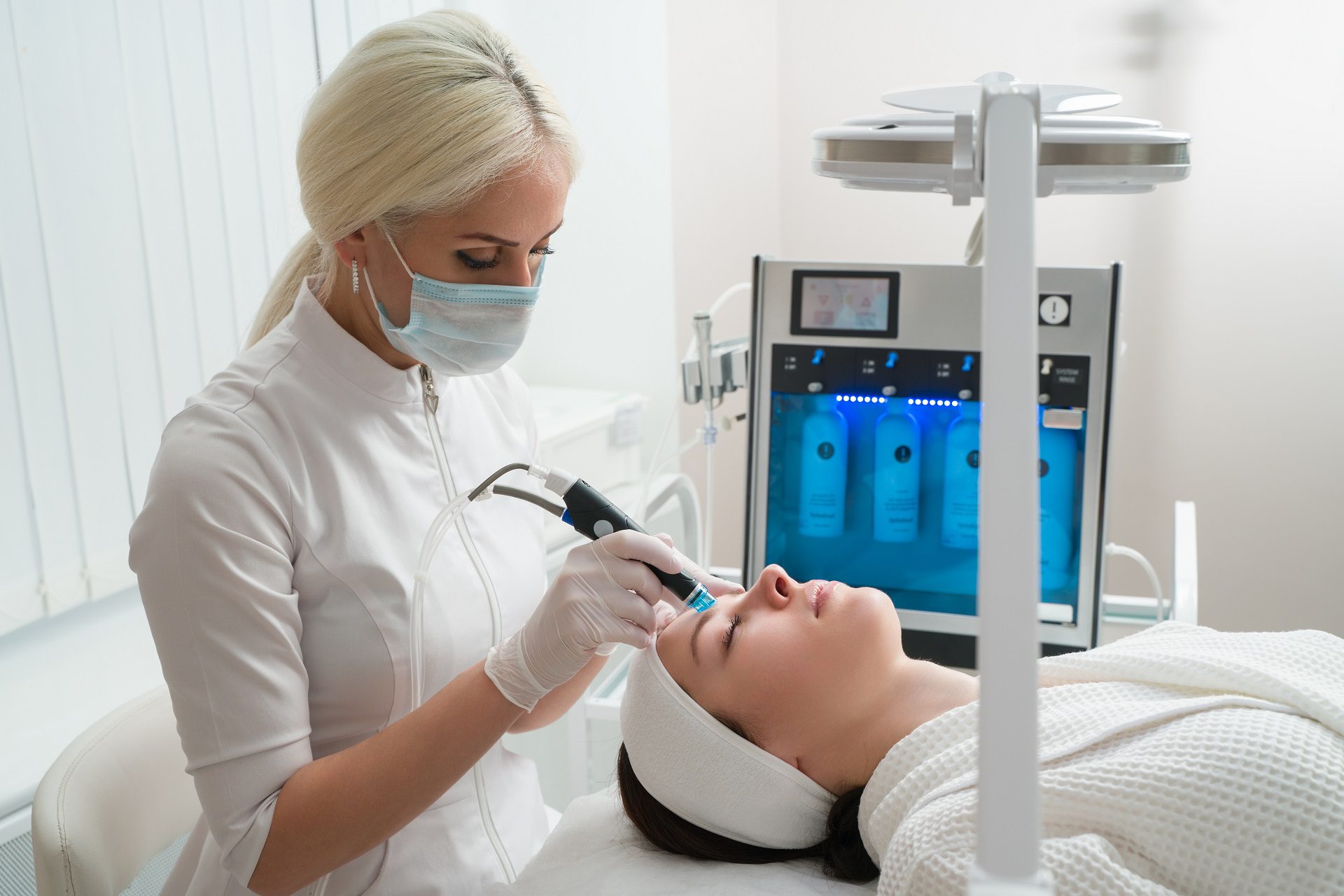 The Platinum HydraFacial